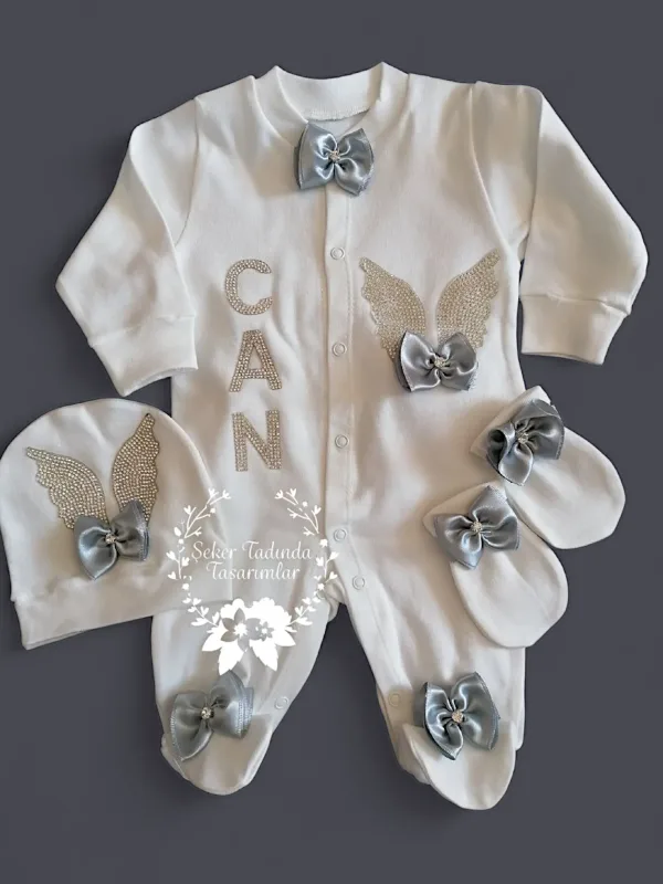 Gri Kurdele Detaylı Erkek Bebek Tulum Seti