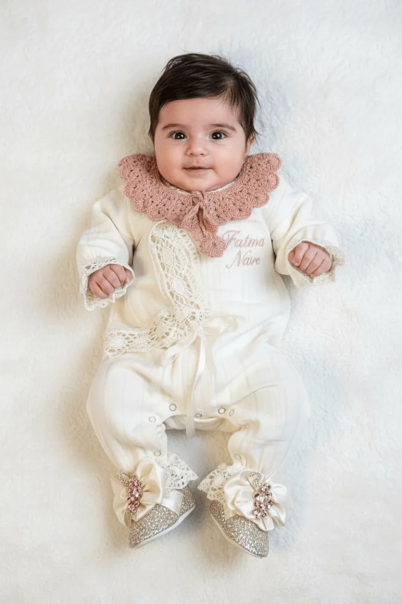 Yeni Doğan Hediyelik Kız Bebek Tulum, Ayakkabı, Örgü Yaka Seti
