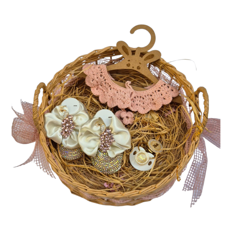 Yenidoğan Kız Bebek 4Lü Hediye Sepeti