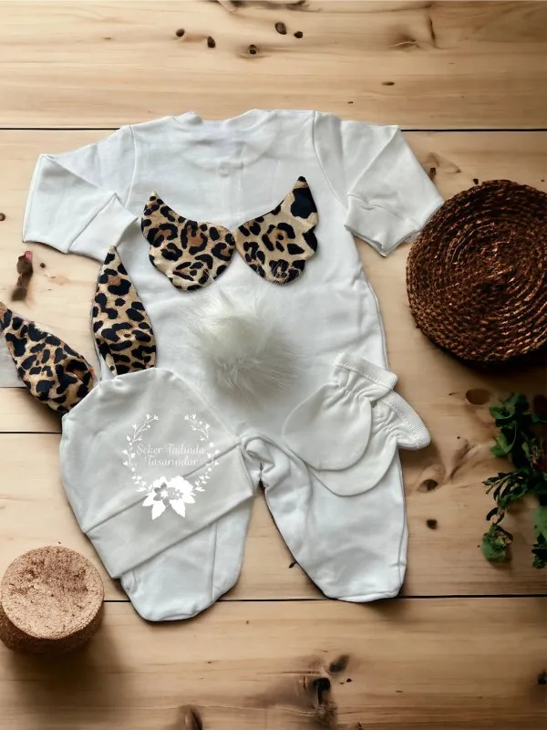 Leopar Desenli Yenidoğan Bebek Tulum Seti