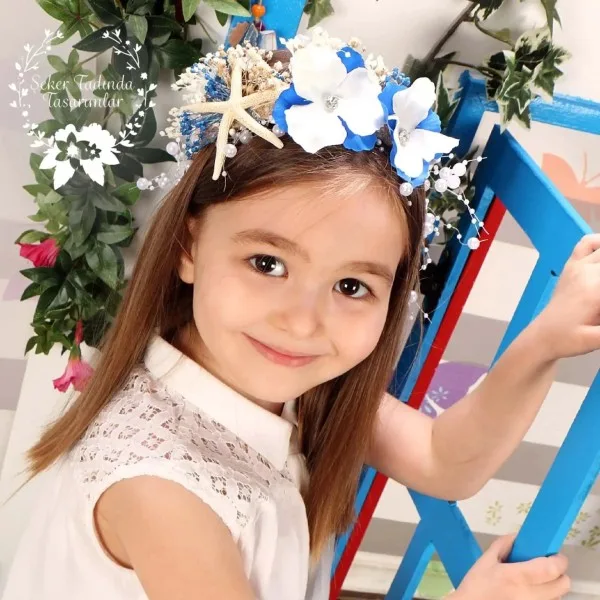 Alaçatı Lohusa Tacı – Mavi Beyaz