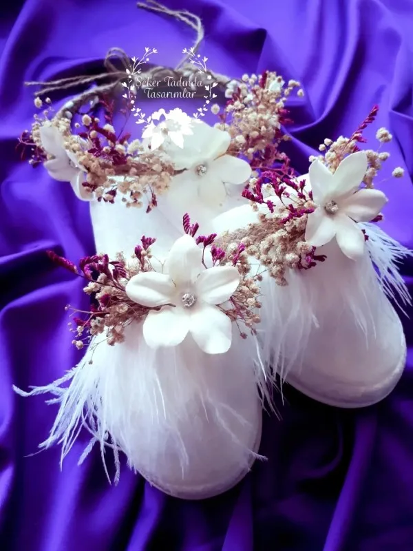 Beyaz Cipso Taç Terlik Seti – 1