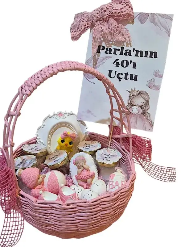 40 Uçurma Sepeti Kız Bebek