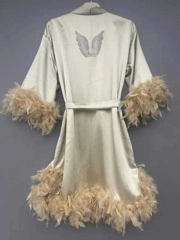 Etekleri Ve Kolları Tüylü Sabahlık-Gold