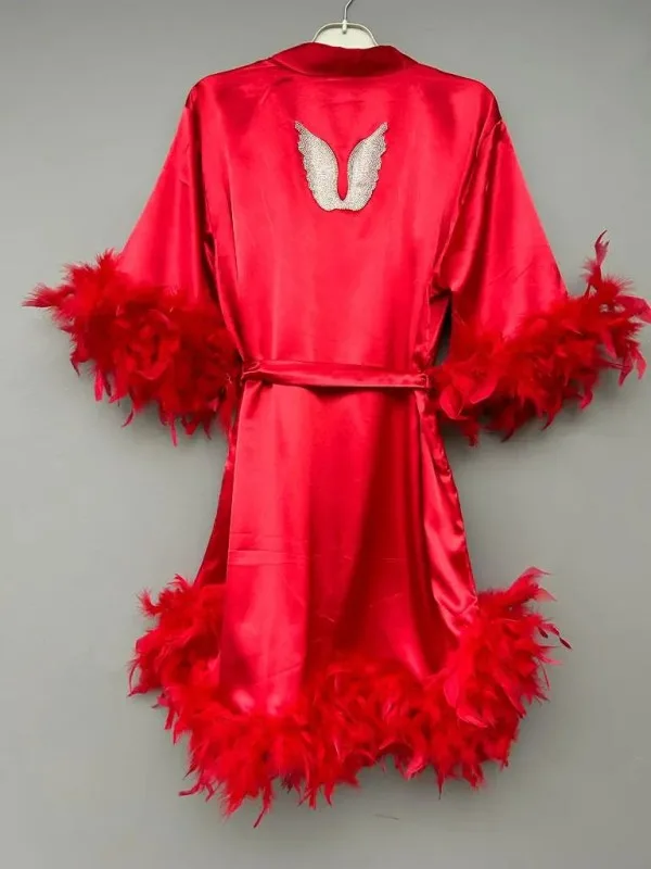 Etekleri Ve Kolları Tüylü Sabahlık-Kırmızı