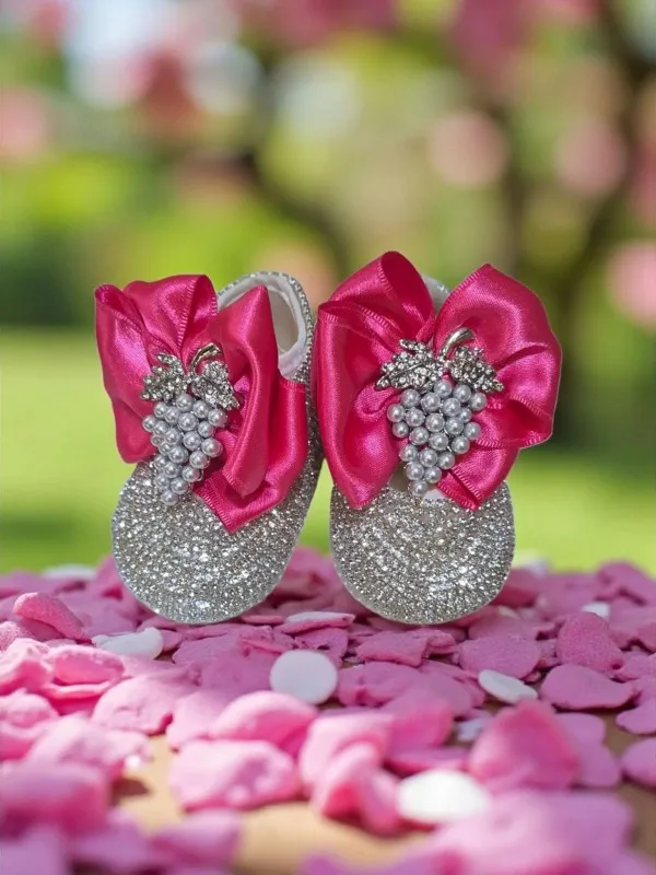Üzüm Detaylı Taşlı Kız Bebek Ayakkabı