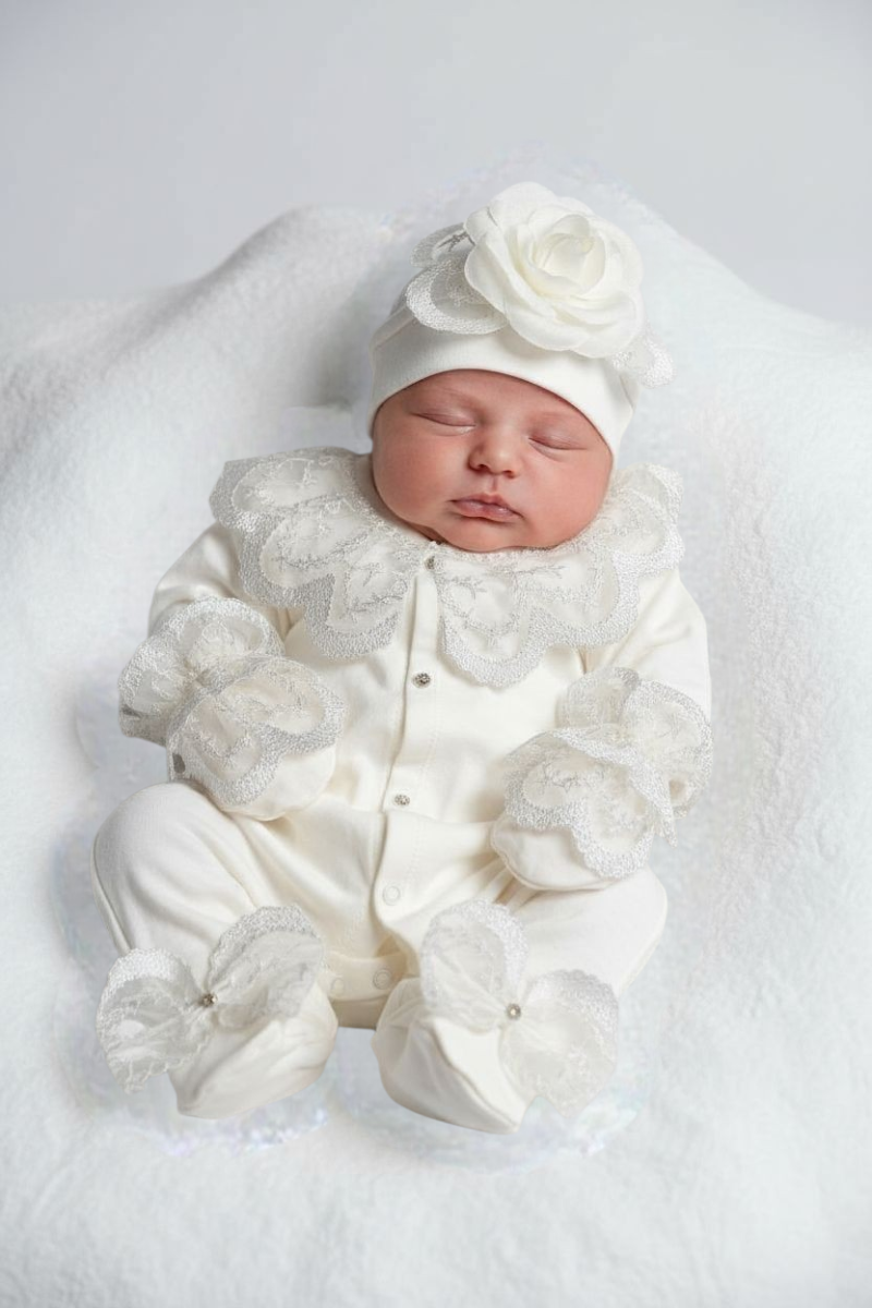 Beyaz Gül Detaylı Taşlı Yenidoğan Kız Bebek Hastane Çıkışı Seti