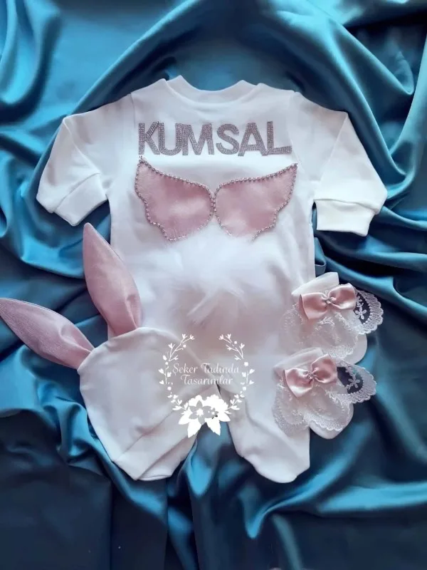 Tavşan Kulaklı Tütülü Tulum Seti Pudra