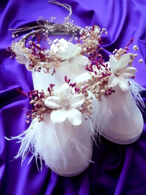 Beyaz Cipso Taç Terlik Seti – 1