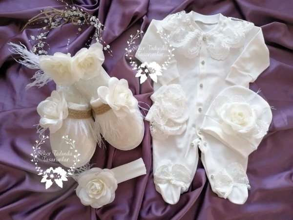 Beyaz Gül Detaylı Hastane Çıkış Seti