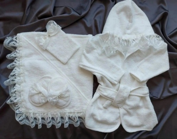 Beyaz Bornoz Seti – 0-3 Yaş